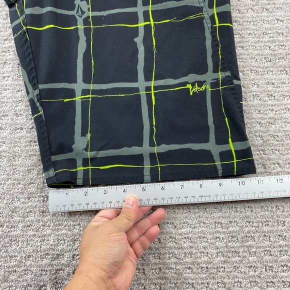 VOLCOM Swim Trunks Men 30 Black Neon Green Plaid MAGU Board Shorts Swimming Suit - Picture 12 of 12